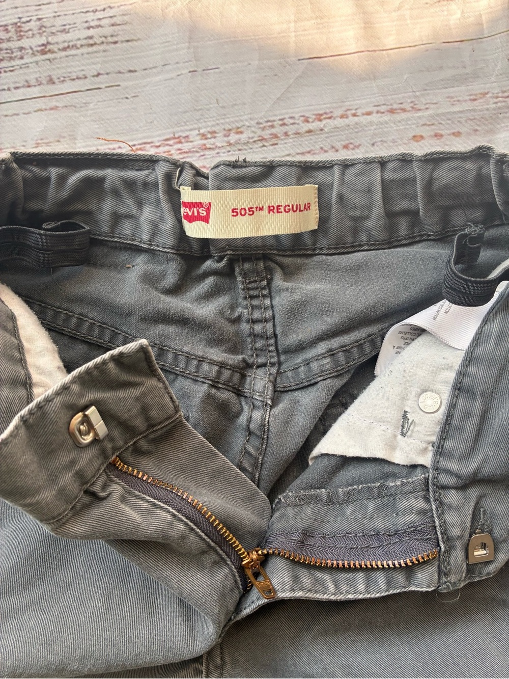 Boy’s Levi’s 505 Regular Charcoal Gray Gray Pants Size 10 - Picture 3 of 5